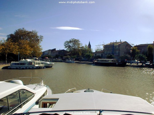 Homps ― The harbour & church