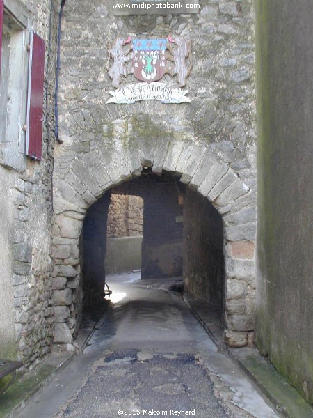 HERAULT - Minervois "Circulades Village"