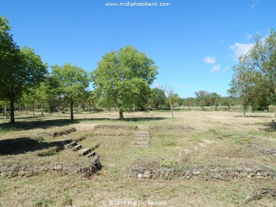 "Mayan Pyramid" near Béziers