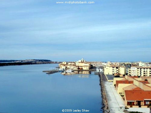 The entrance to the "Etang de Bacares"