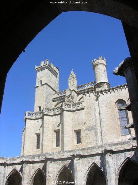 'Béziers Blue Sky' 