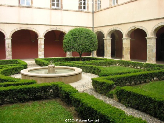 Saint Chinian  Abbey Cloisters