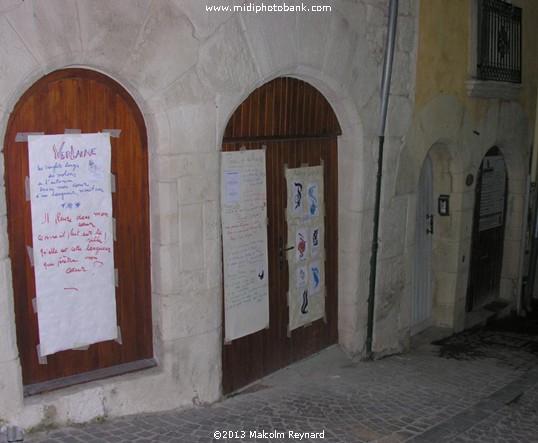 Poetry" in the "Quartier"  St Jacques of Béziers