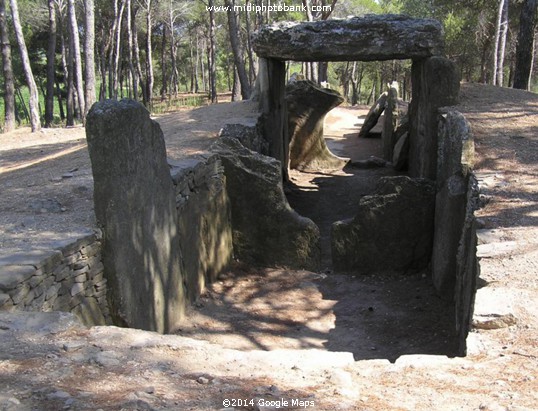 " The Faieries Dolmen" - Pépieux