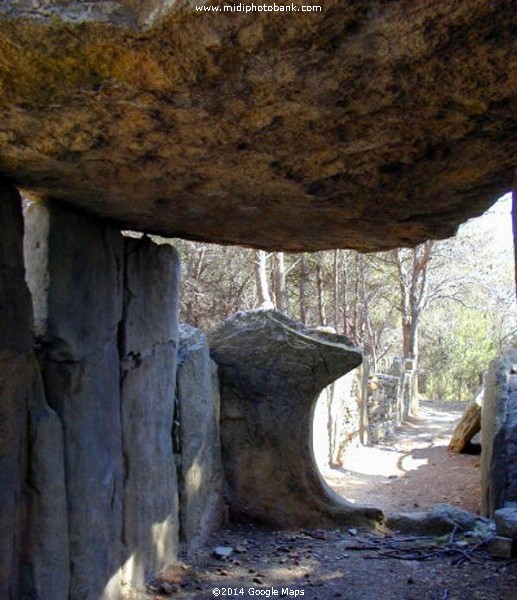 " The Faieries Dolmen" - Pépieux