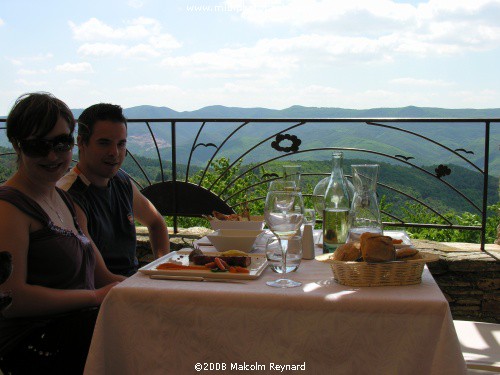 Haut Languedoc Regional Park" - "Auberge de Combes