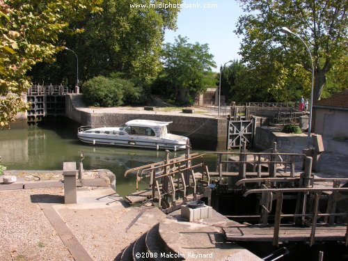 Canal du Midi - Round Lock - Agde