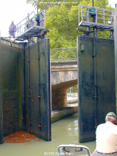 Canal du Jonction - "locking down"