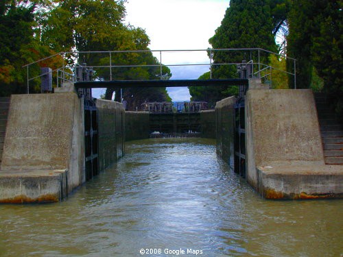 Canal du Jonction - "locking down"