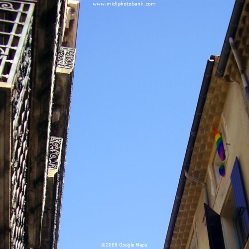 yet another narrow street in Béziers