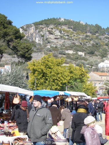 "Fête de Mimosa" at Roquebrun