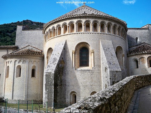 HERAULT - Saint-Guilhem-le-Desert