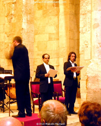 La Cantarela Choir & St Jacques