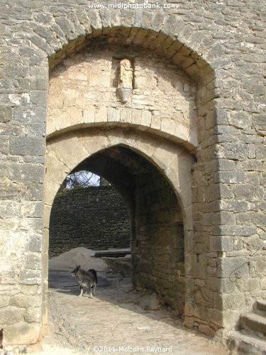 "Les Chemins de Saint-Jacques de Compostelle" - La Couvertoirade