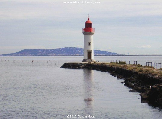 Lighthouse at Les Onglous