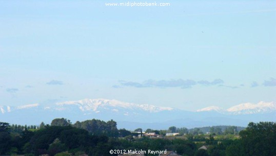 The Pyrénées Mountains