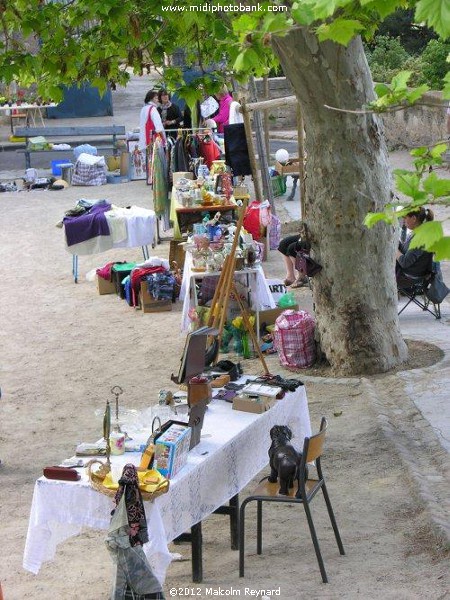 "Vide Grenier" -St Jacques - Béziers