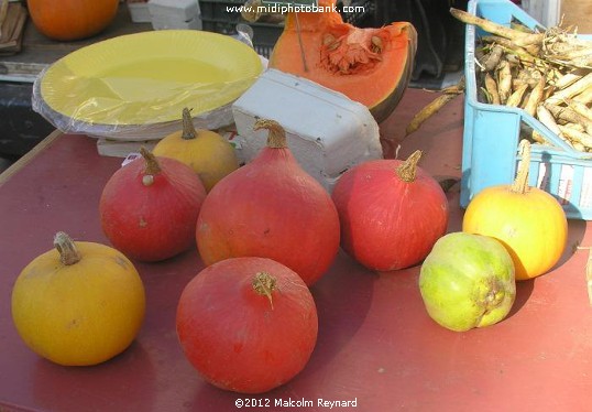 Saturday Farmers Market in Béziers