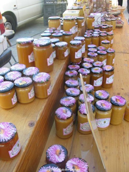 Saturday Farmers Market in Béziers