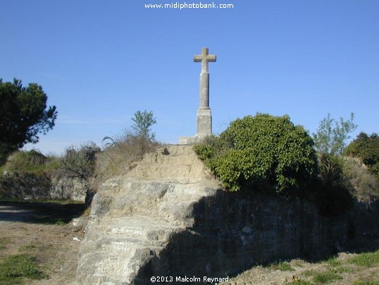 A Pilgrims wayside cross near the Chemin des Roimeux