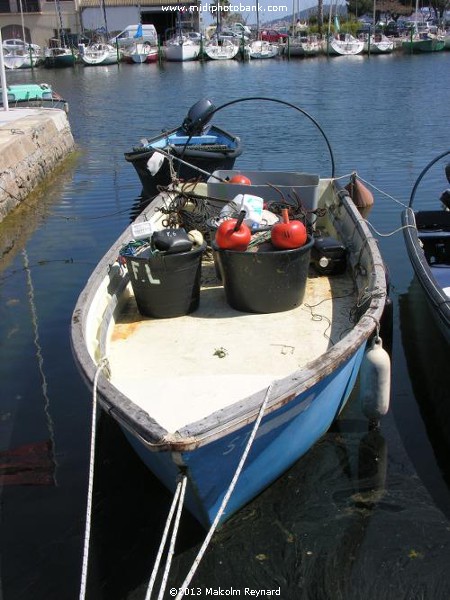 Mèze on the Etang de Thau - a "Port of Call" on the Canal du Midi